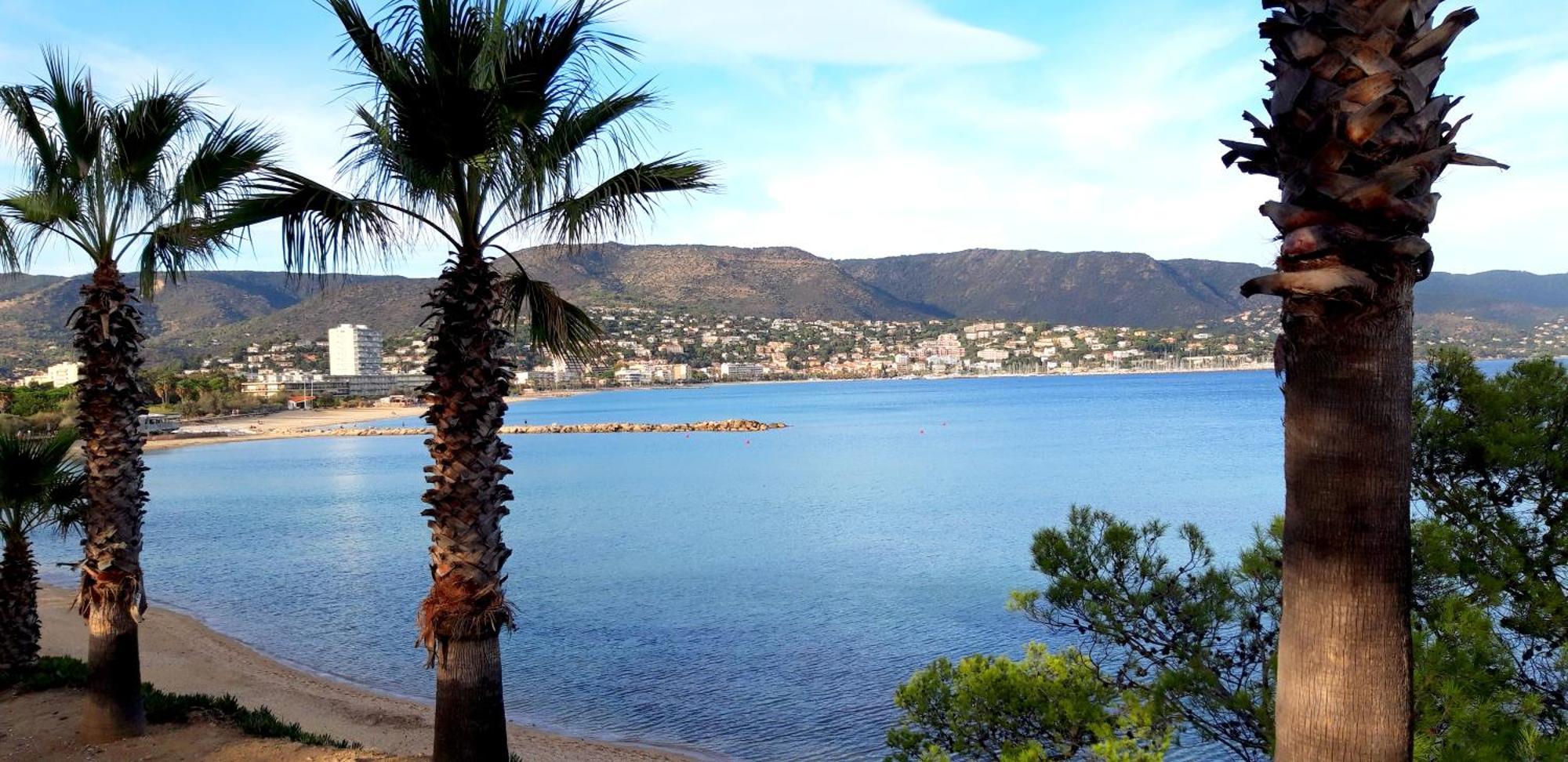 T2 Terrasse, Bormes Les Mimosas La Faviere, 5 Pers, 5 Mn A Pieds Des Plages Et Commerces Exterior photo