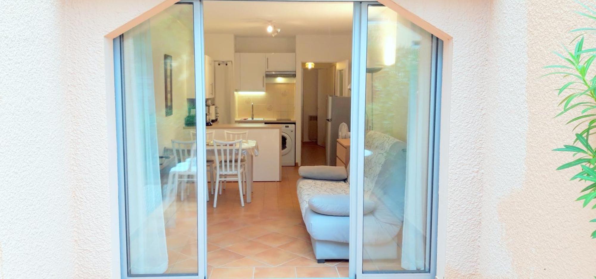 T2 Terrasse, Bormes Les Mimosas La Faviere, 5 Pers, 5 Mn A Pieds Des Plages Et Commerces Exterior photo