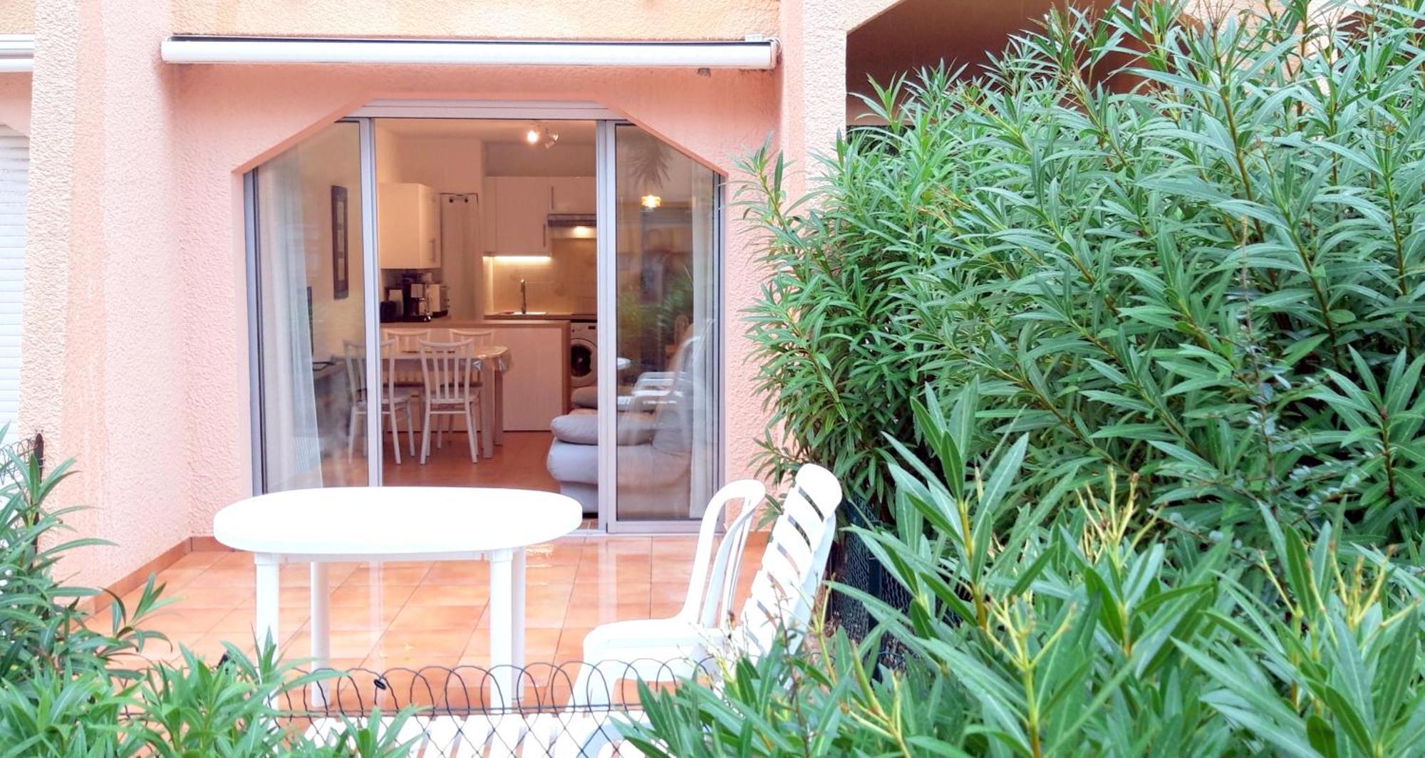 T2 Terrasse, Bormes Les Mimosas La Faviere, 5 Pers, 5 Mn A Pieds Des Plages Et Commerces Exterior photo